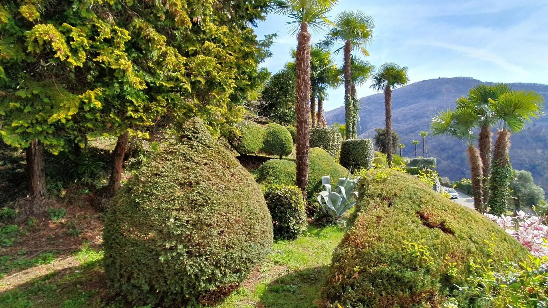 Lovely Holiday Home With Private Terrace Maccagno